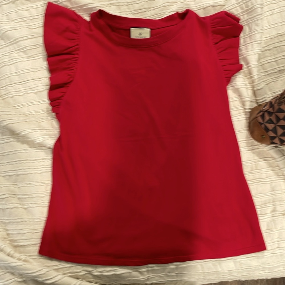 Tuckernuck Size Large ShortSleeve Red